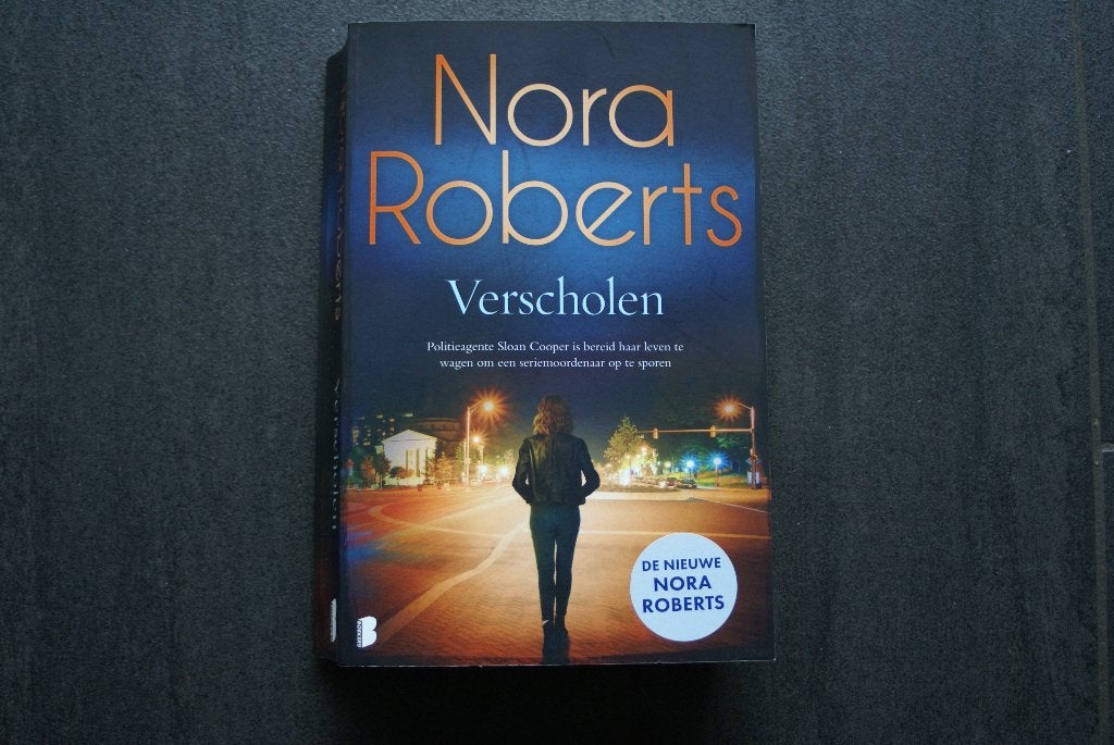 VERSCHOLEN... Nora Roberts... (2025), Ophalen of Verzenden, Zo goed als nieuw