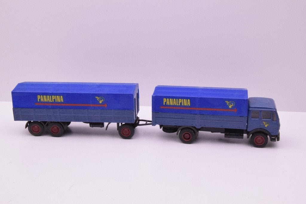 Mercedes  truck en oplegger  ''Panalpina ''  NZG, Ophalen of Verzenden, Zo goed als nieuw, Bus of Vrachtwagen, NZG
