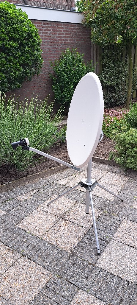 Satellietschotel, Caravans en Kamperen, Ophalen, Gebruikt