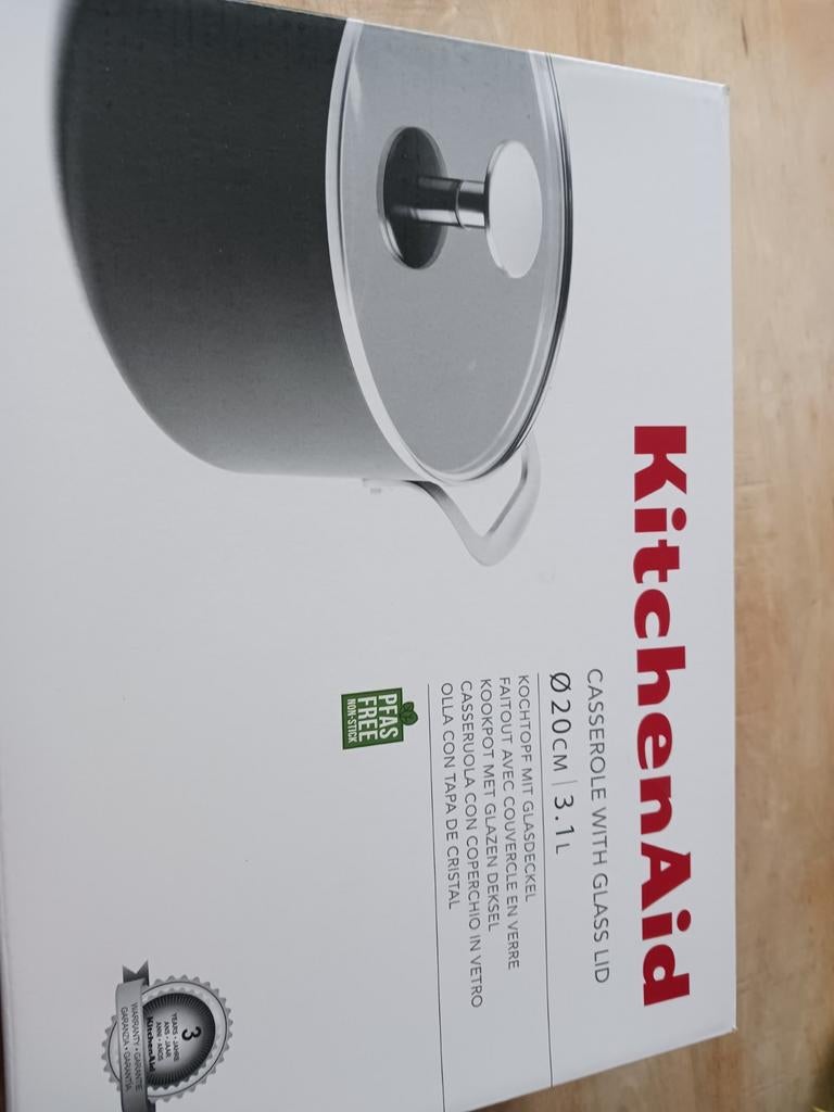 Kitchenaid pan, zwart aan de buitenkant 3.1 liter 20 cm, Ophalen, Nieuw