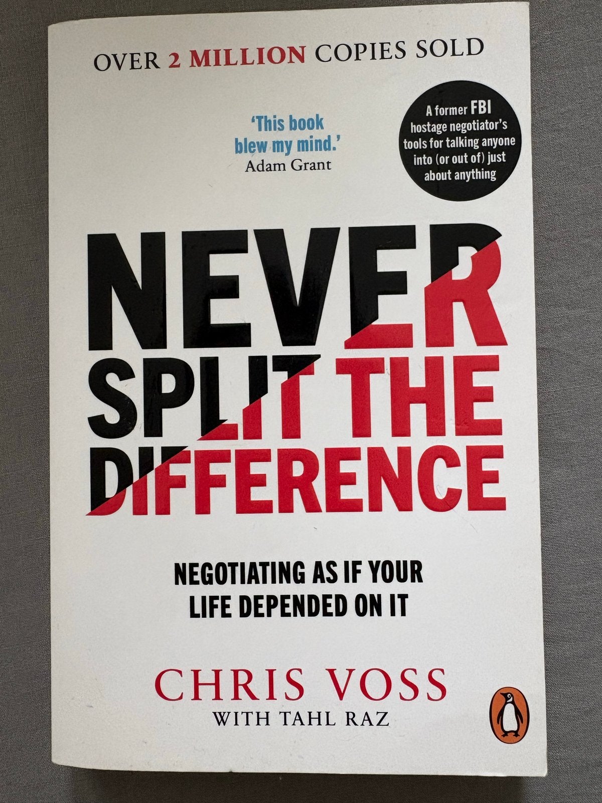 Never Split the Difference - Chris Voss (Engels), Boeken, Ophalen of Verzenden, Zo goed als nieuw