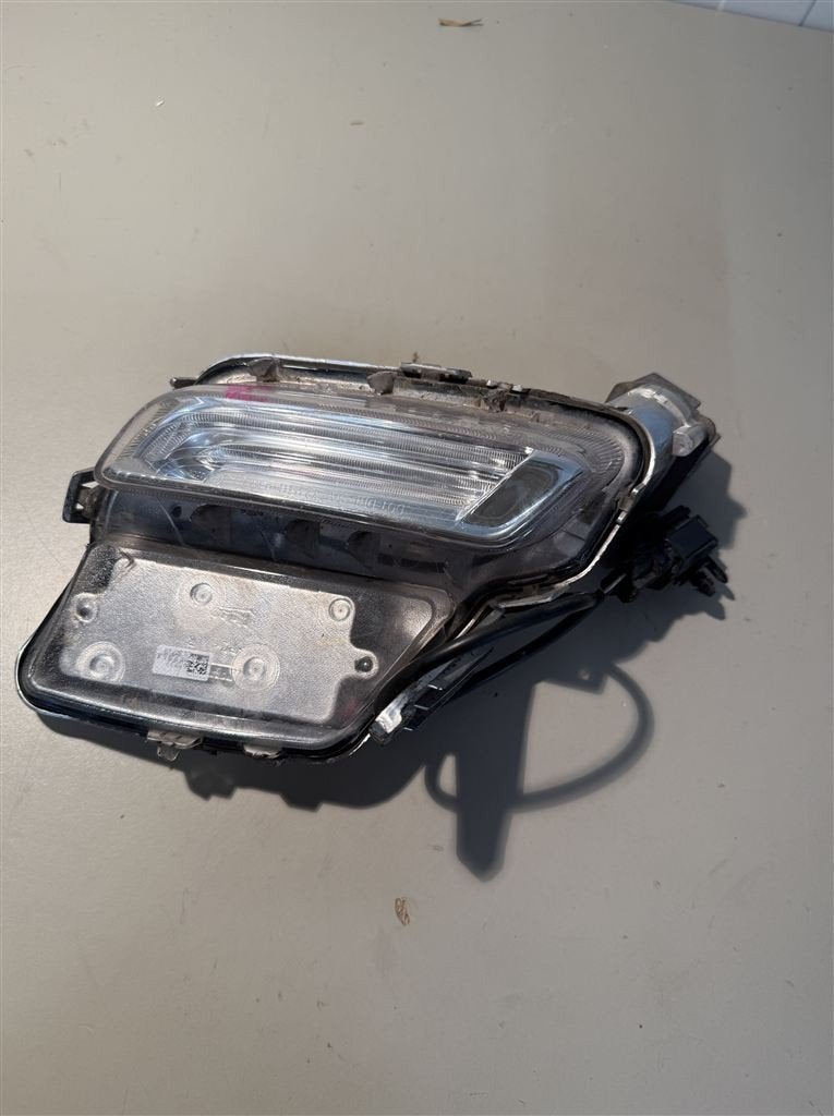 volvo xc60 rechts halogeen prawy led drl 89209161 31353288, Ophalen of Verzenden, Zo goed als nieuw