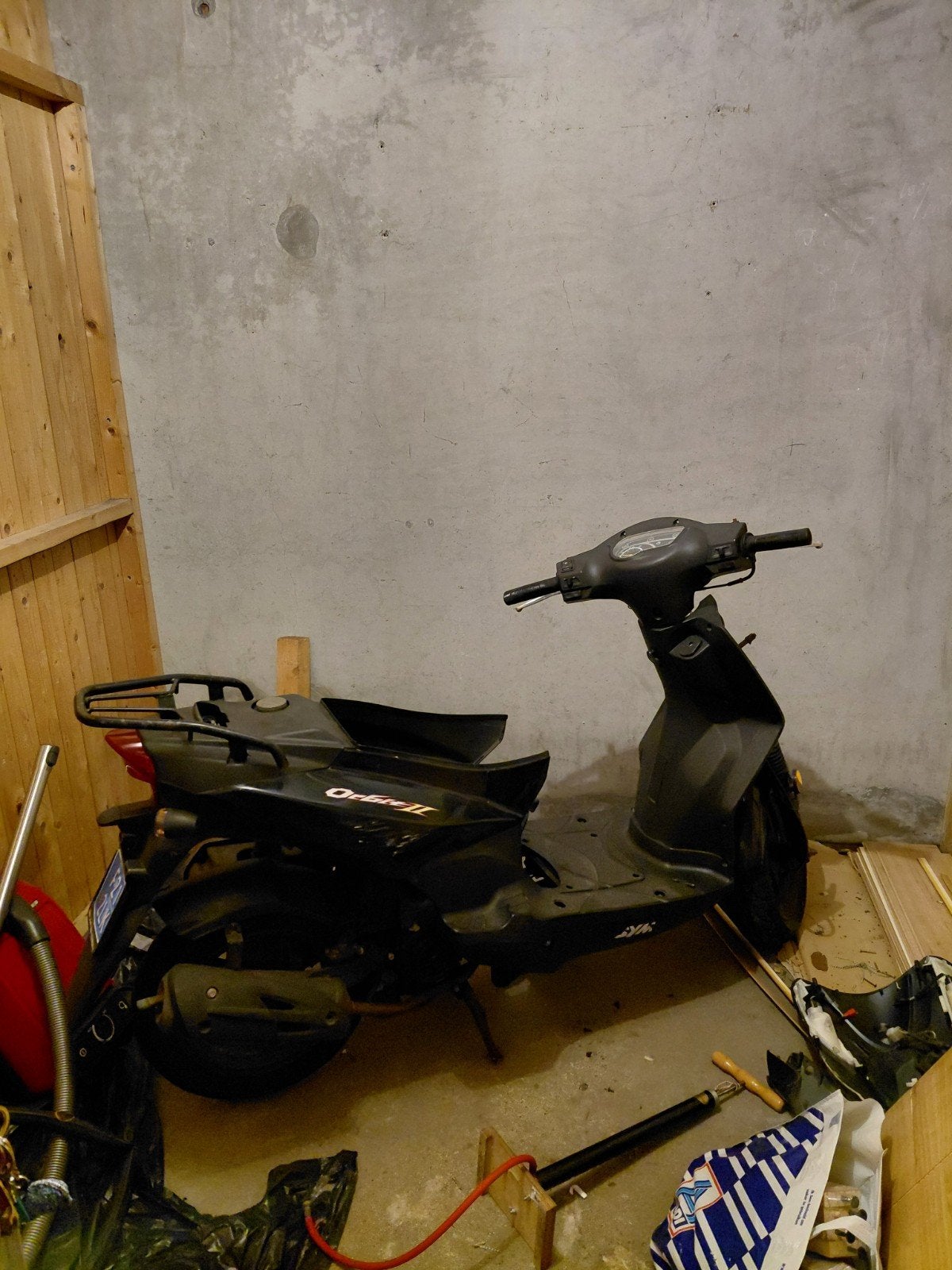 SYM Scooter voor onderdelen - reed niet goed, Ophalen, Gebruikt, Overige typen, Overige merken