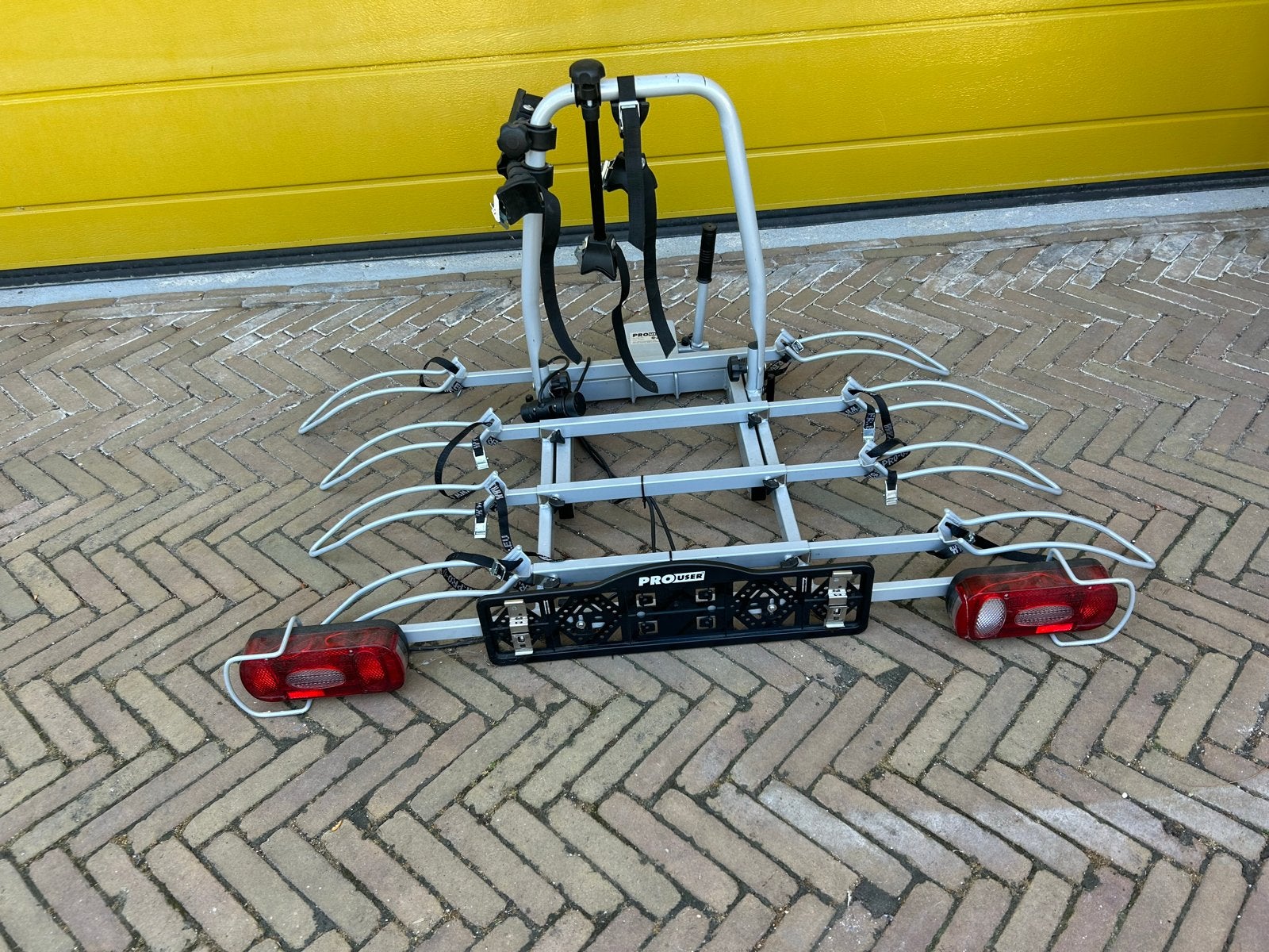 PRO USER fietsenrek voor 4 fietsen - Kantelbaar, Ophalen, Gebruikt