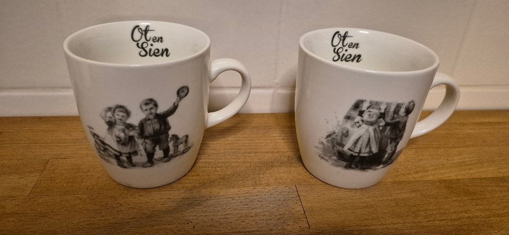 Set van 2 Ot en Sien Oud Goud mokken, Overige merken, Keramiek, Vintage, Zo goed als nieuw
