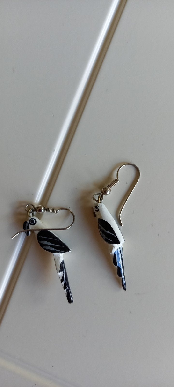 Unieke handgemaakte oorbellen in vogelvorm, Overige materialen, Hangers, Zwart, Ophalen of Verzenden