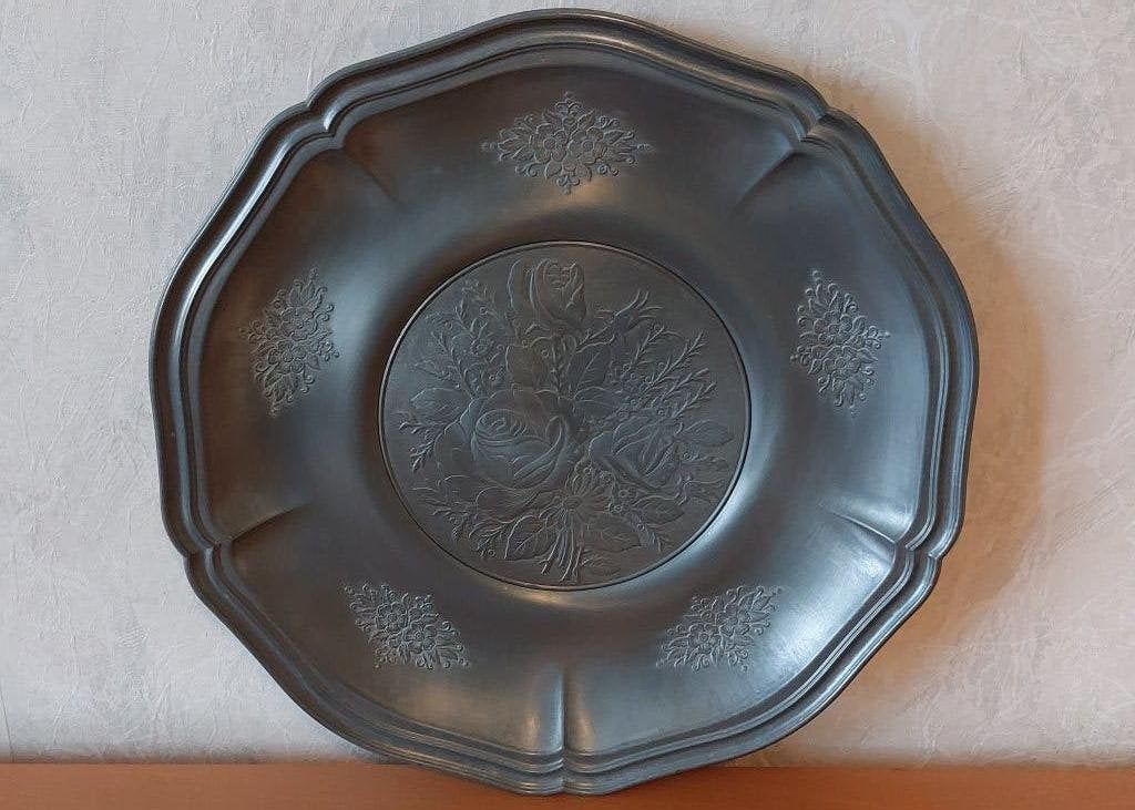 Vintage 0riginale Tre - effe tinnen schaal met bloem motief, Antiek en Kunst, Ophalen of Verzenden