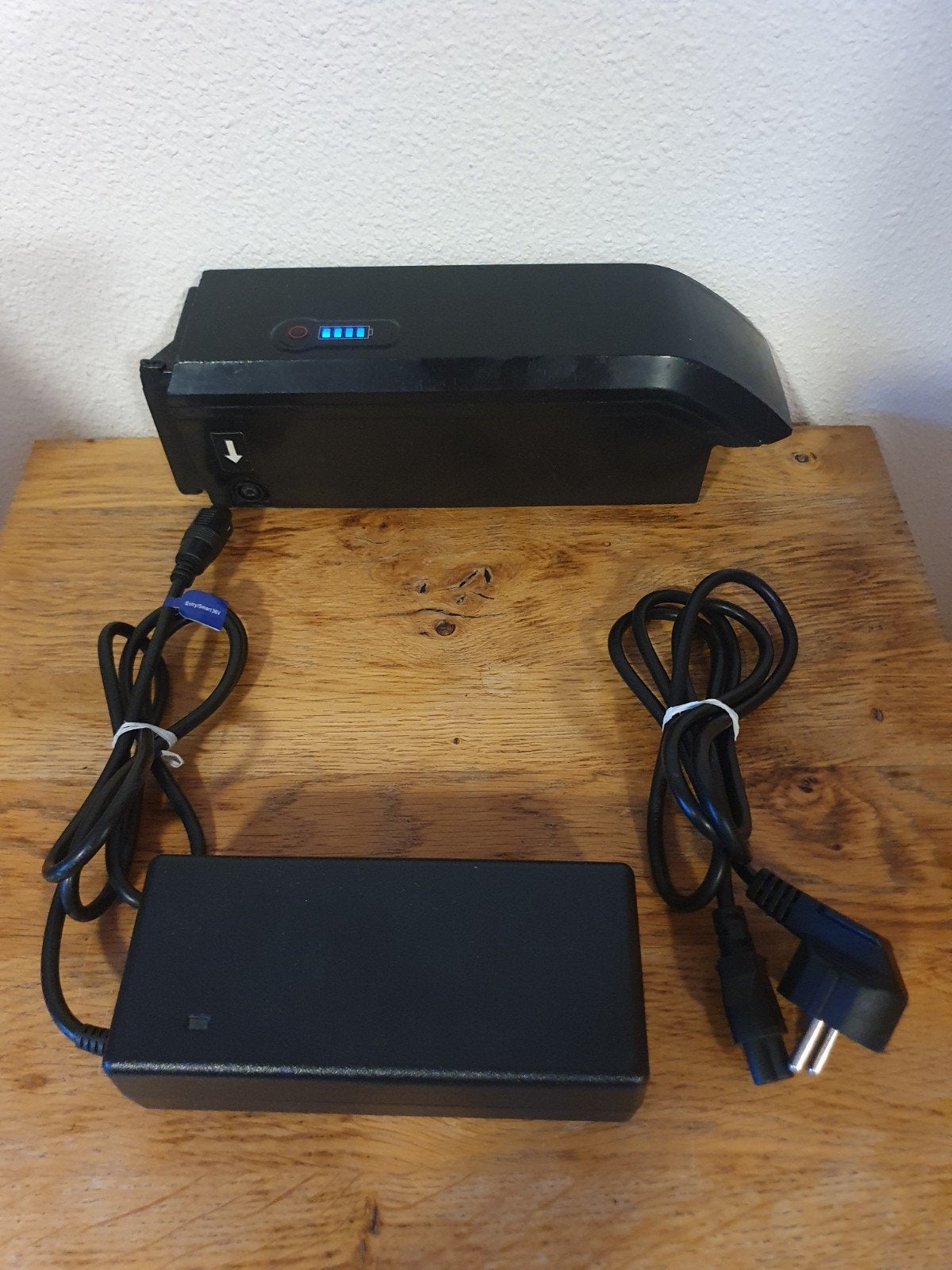 Joycube BN21-S 36v 13Ah e-bike accu, met Emotion oplader,, Ophalen of Verzenden, Gebruikt
