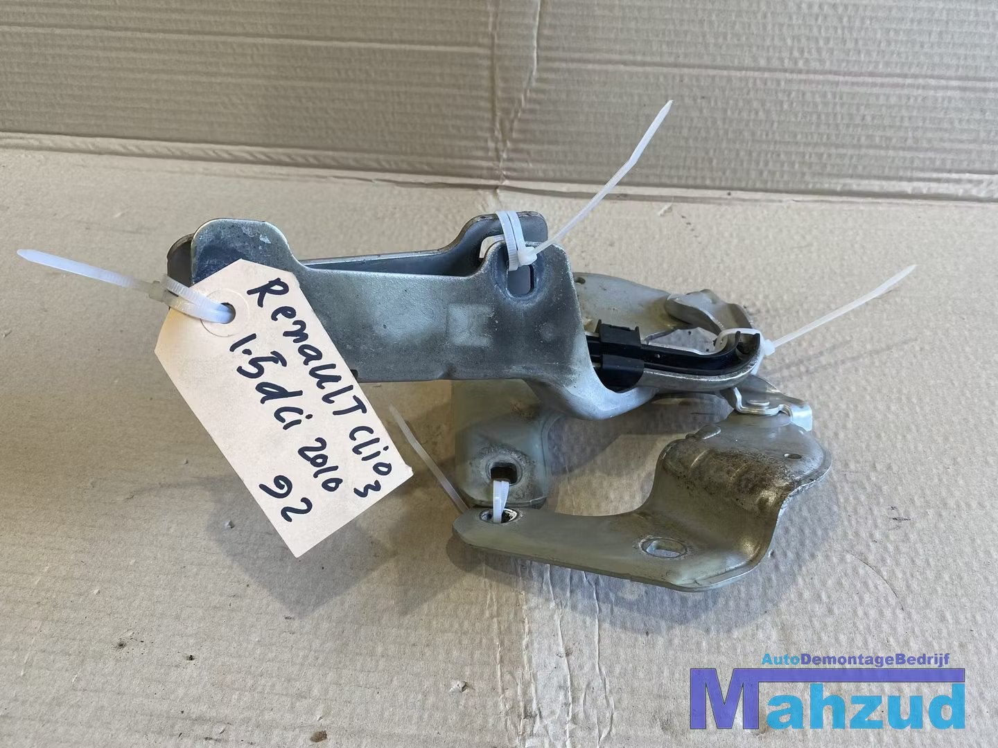 RENAULT CLIO 3 Motorkap scharnier set 2005-2012, Auto-onderdelen, Renault Group, Gebruikt, Contact.group@renault.com, Renault