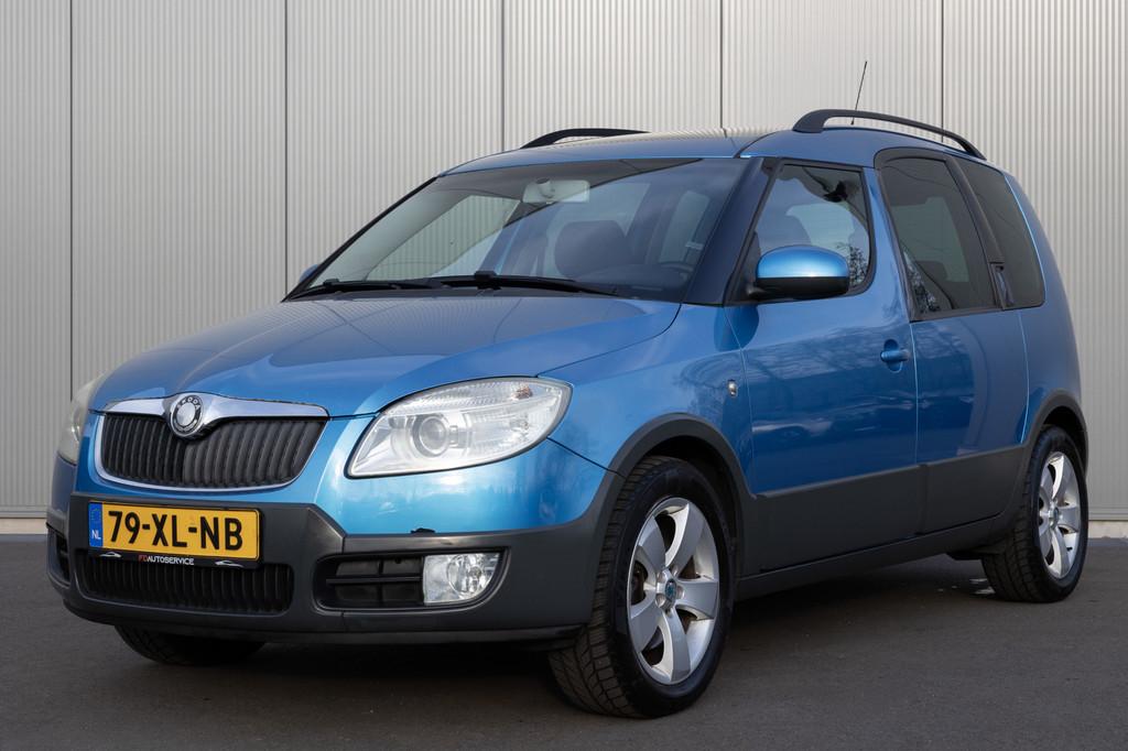 Skoda Roomster 1.6 | PANO | TREKHAAK | STOELVERWARMING, Gebruikt, Zwart, 4 cilinders, Blauw