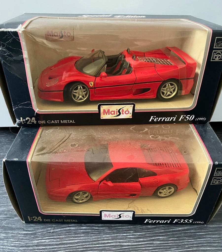 Maisto Ferrari F50 en F355, Hobby en Vrije tijd, Modelauto's | 1:24, Ophalen of Verzenden, Zo goed als nieuw, Maisto
