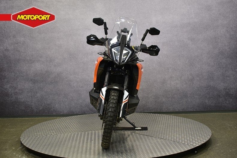 KTM 890 ADVENTURE (bj 2023), Motoren, KTM Sportmotorcycle GMBH, Toermotor, Stallhofnerstrasse 3
5230  Mattighofen, AT, Wessel.Peters@ktm.com