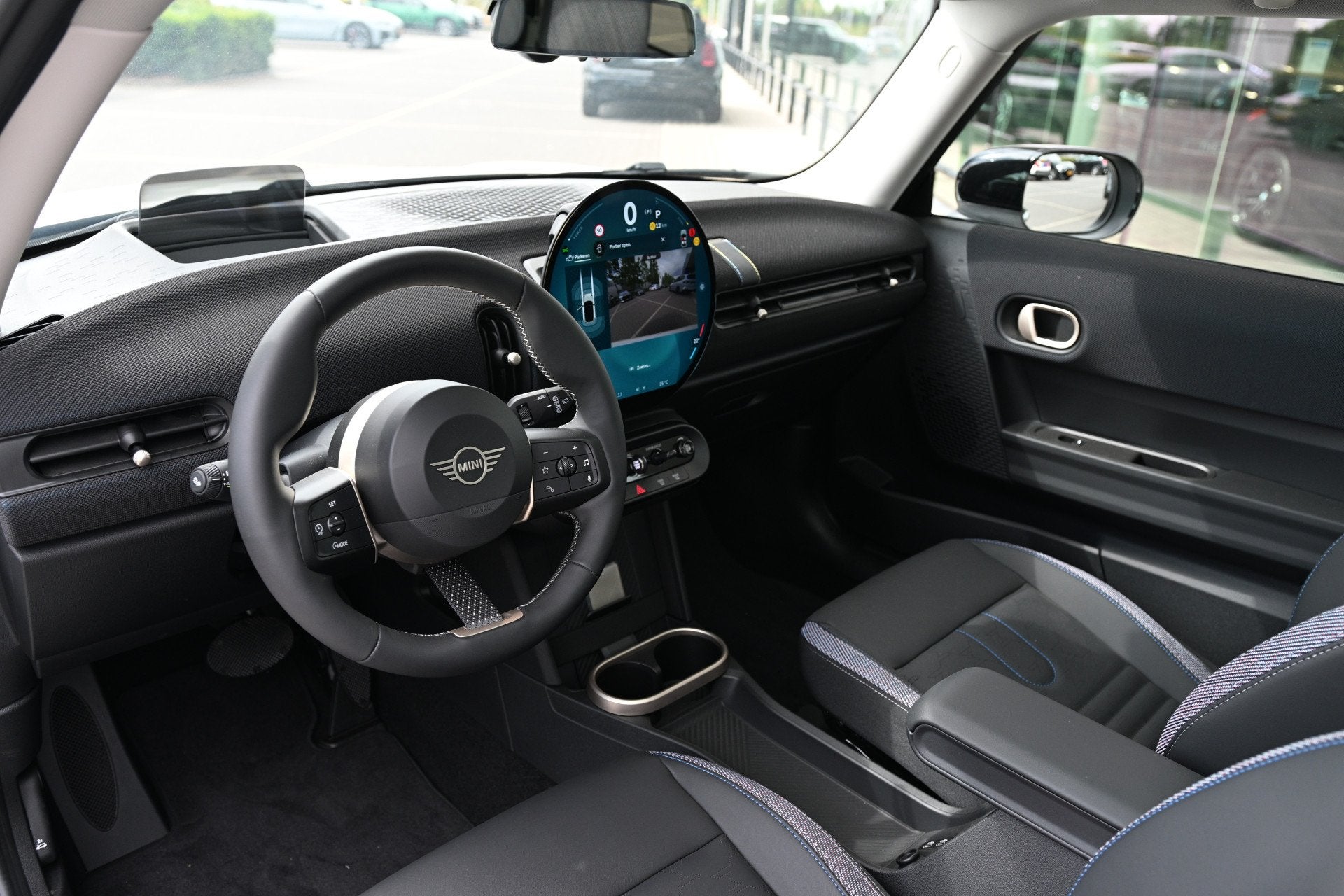 MINI Hatchback Cooper C Automaat / Classic / Pakket M / 17", Auto's, Dealer onderhouden, Stof, 156 pk, 4 stoelen