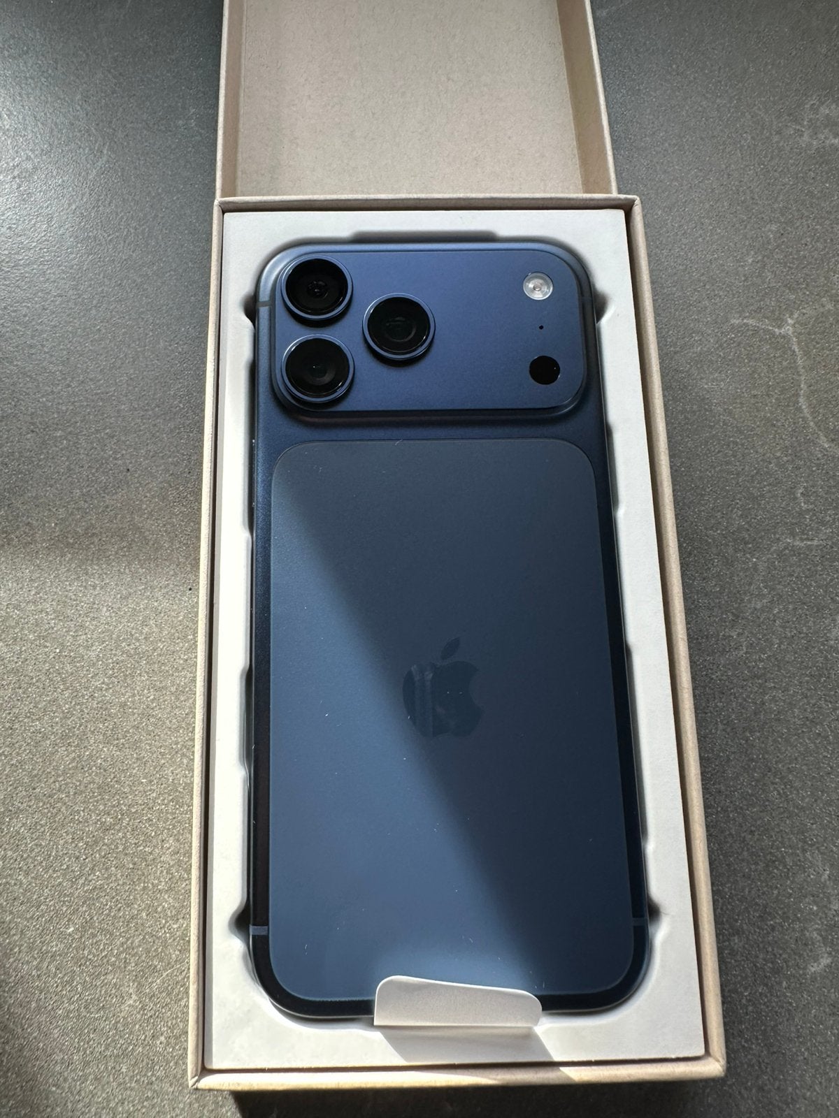 Iphone 17 pro max nieuw, Telecommunicatie, Blauw, Nieuw, Zonder simlock, IPhone 17 Pro Max