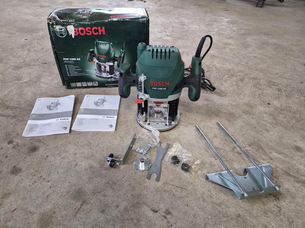 Bosch POF 1200 AE Bovenfrees - Krachtig en Compleet, Ophalen, Gebruikt, Bovenfrees, Bosch