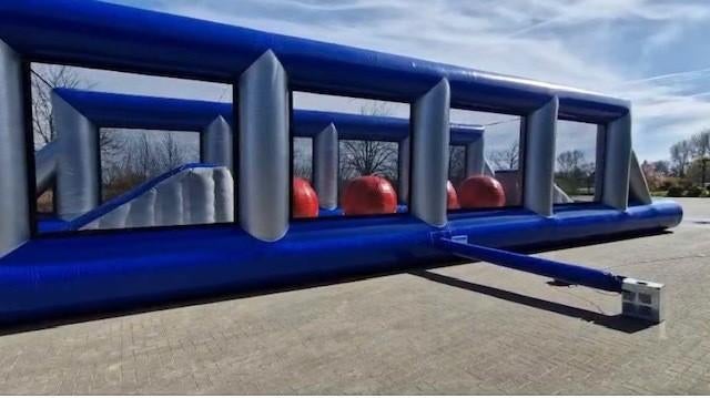 Stormbanen huren. Bouncing balls 20m lang en 6m breed., Ophalen of Verzenden, Zo goed als nieuw, Verjaardag
