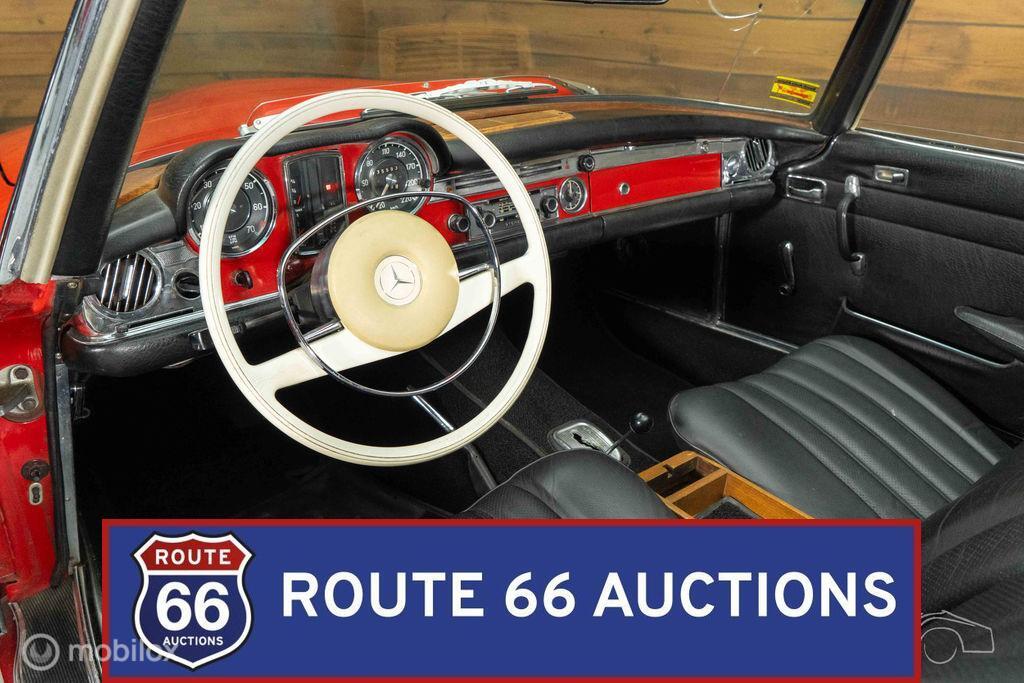 Mercedes-Benz 280 SL Pagode | 1968 | Route 66 Auctions, Auto's, Overige carrosserieën, Zwart, Mercedes-Benz, Bedrijf