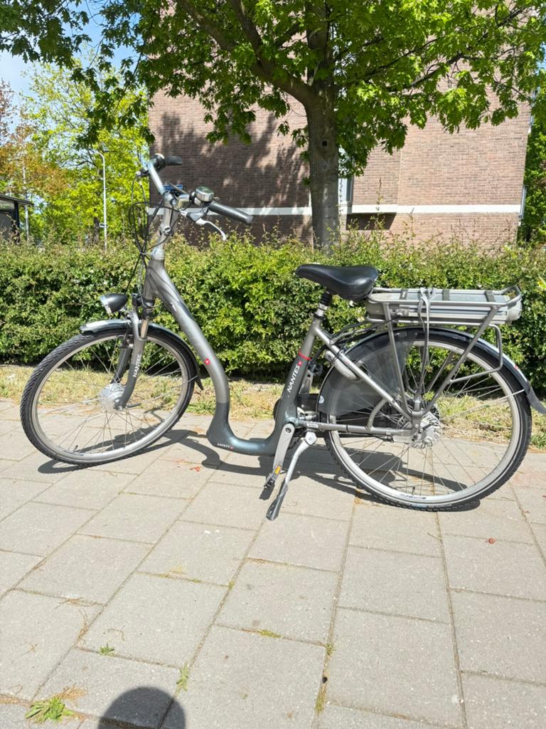 Electrische fiets, Zo goed als nieuw, 50 km per accu of meer, 55 tot 59 cm, Ophalen