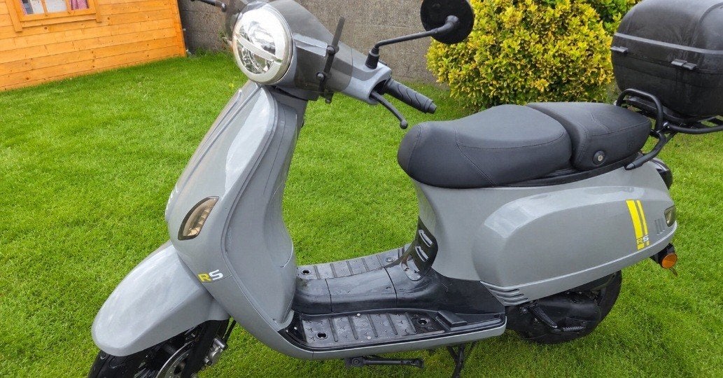 La Souris Sourini RS (2021), Fietsen en Brommers, Snorfietsen en Snorscooters, Ophalen, Gebruikt, Benzine, Overige merken