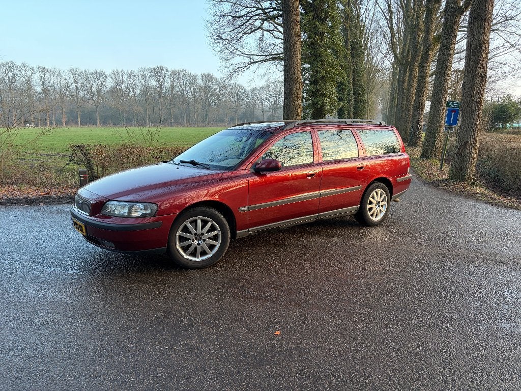 Volvo V70 2.4 T 200PK AUT 2001 Rood, 1800 kg, Beige, Leder en Stof, Stationwagon