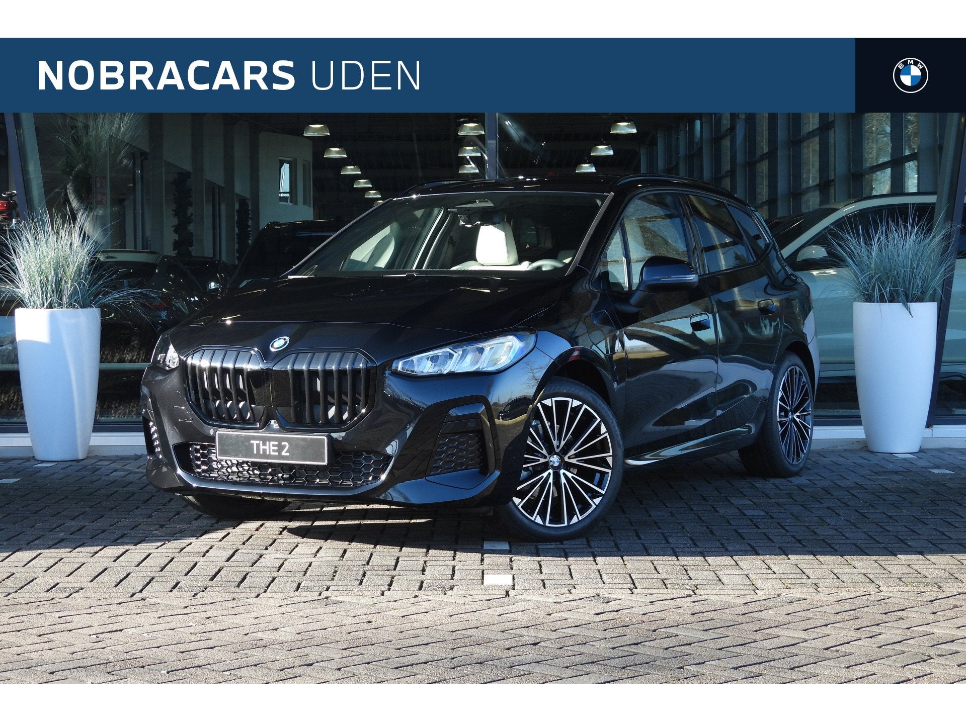 BMW 2 Serie Active Tourer 225e xDrive M Sport Automaat / Spo, Auto's, Automaat, Dealer onderhouden, 1800 kg, Zwart