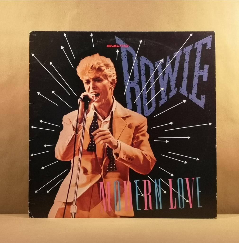 David Bowie - Modern Love 12" Vinyl Single VG++/VG+, Eén persoon