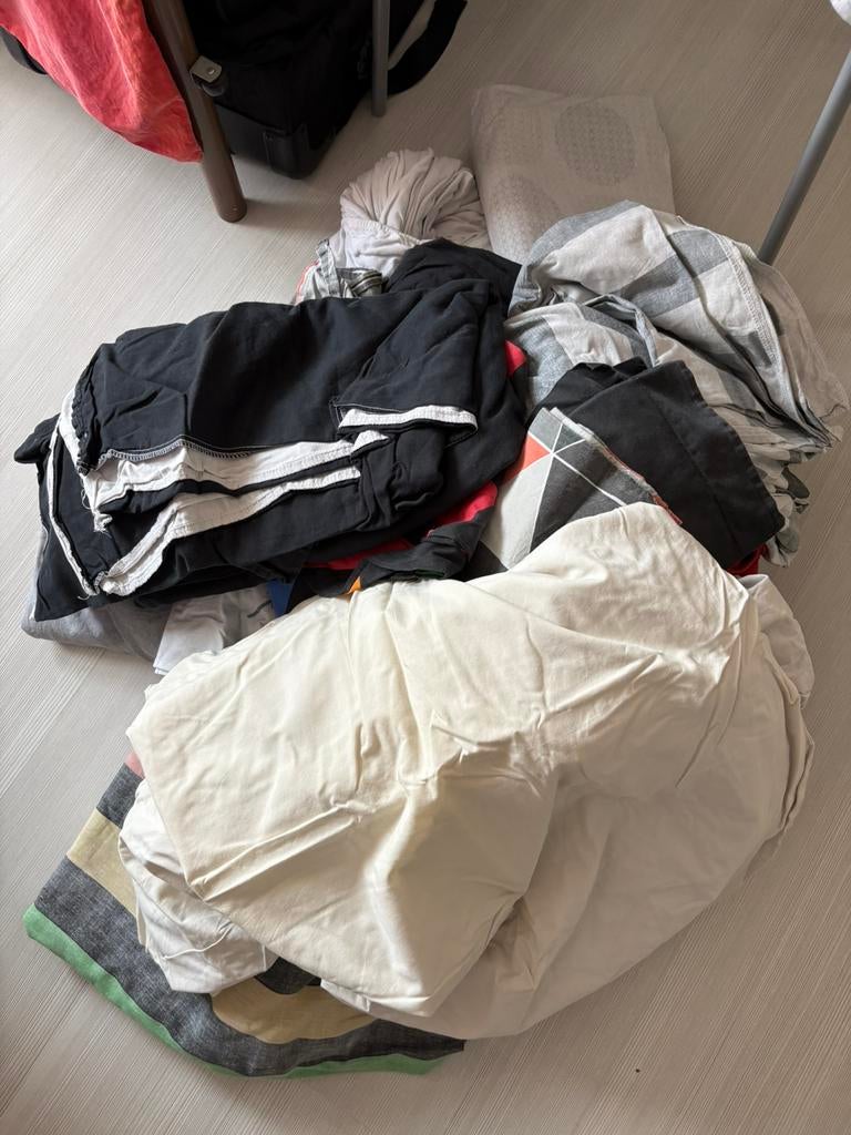 Oude matrashoezen dekbedhoezen kussenslopen lakens, Huis en Inrichting, Slaapkamer | Beddengoed, Ophalen, Gebruikt, Overige kleuren