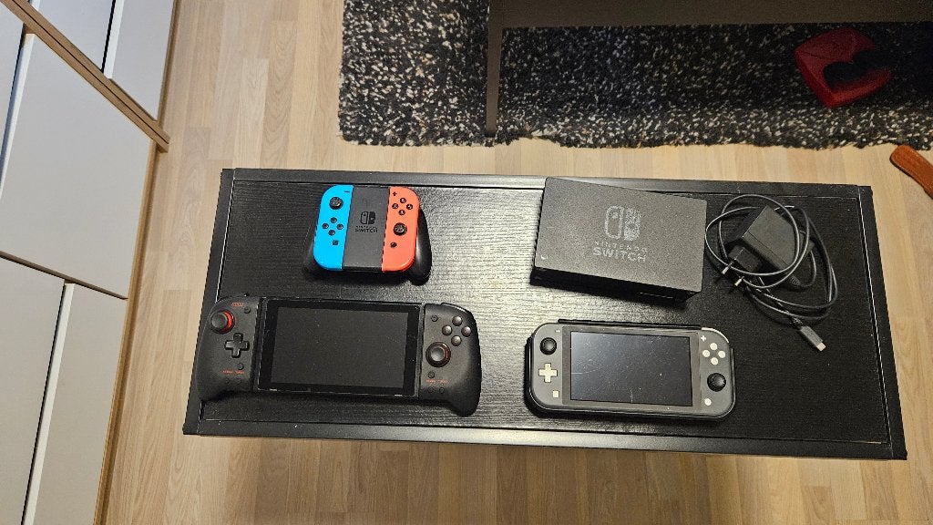Nintendo Switch + Switch Lite + Controllers + 5 Games, Ophalen, Met 2 controllers, Switch Original, Gebruikt