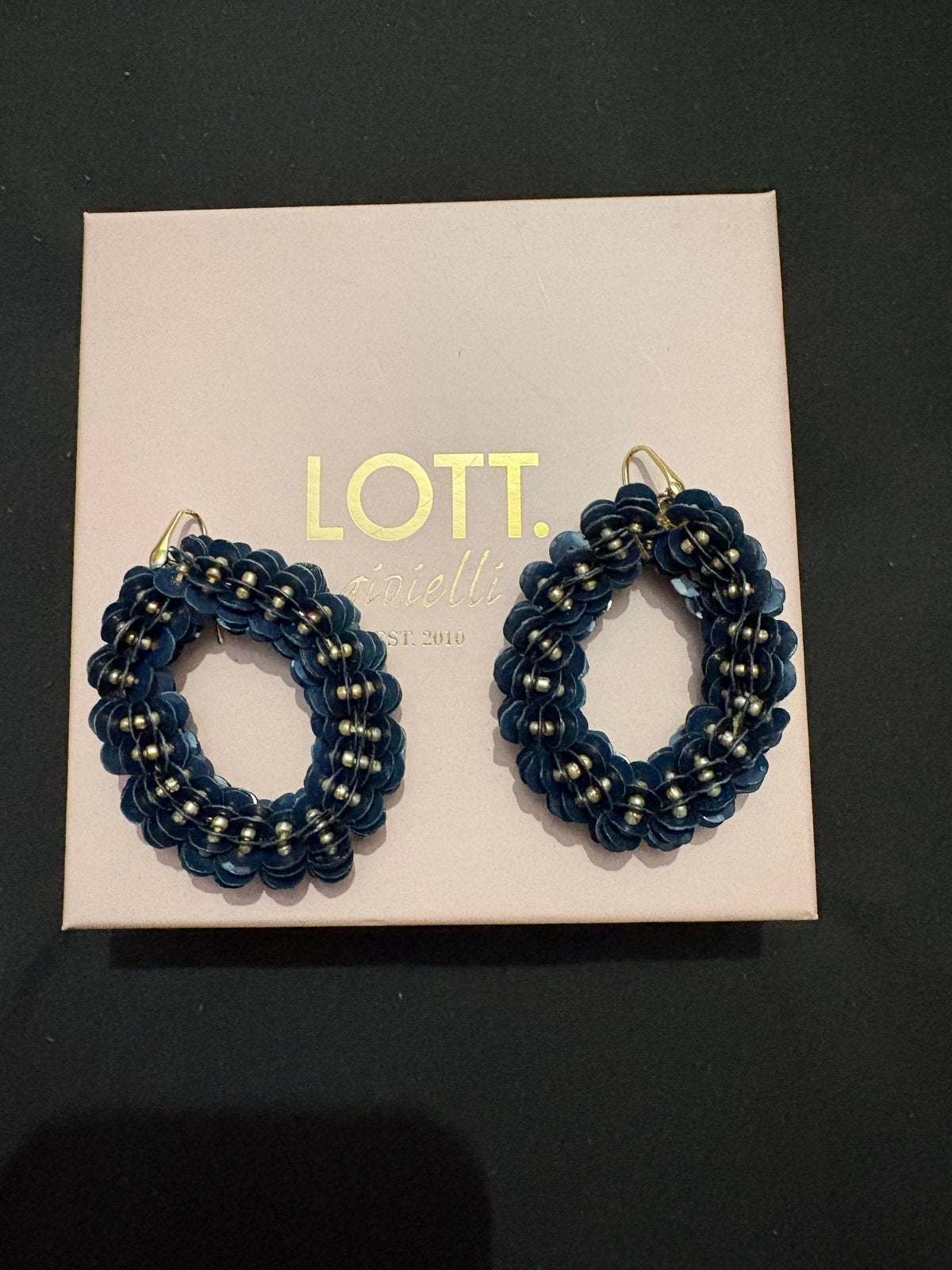 Lott Gioielli Oorbellen - Donkerblauw met Gouden Details, Sieraden, Tassen en Uiterlijk, Oorbellen, Overige materialen, Hangers