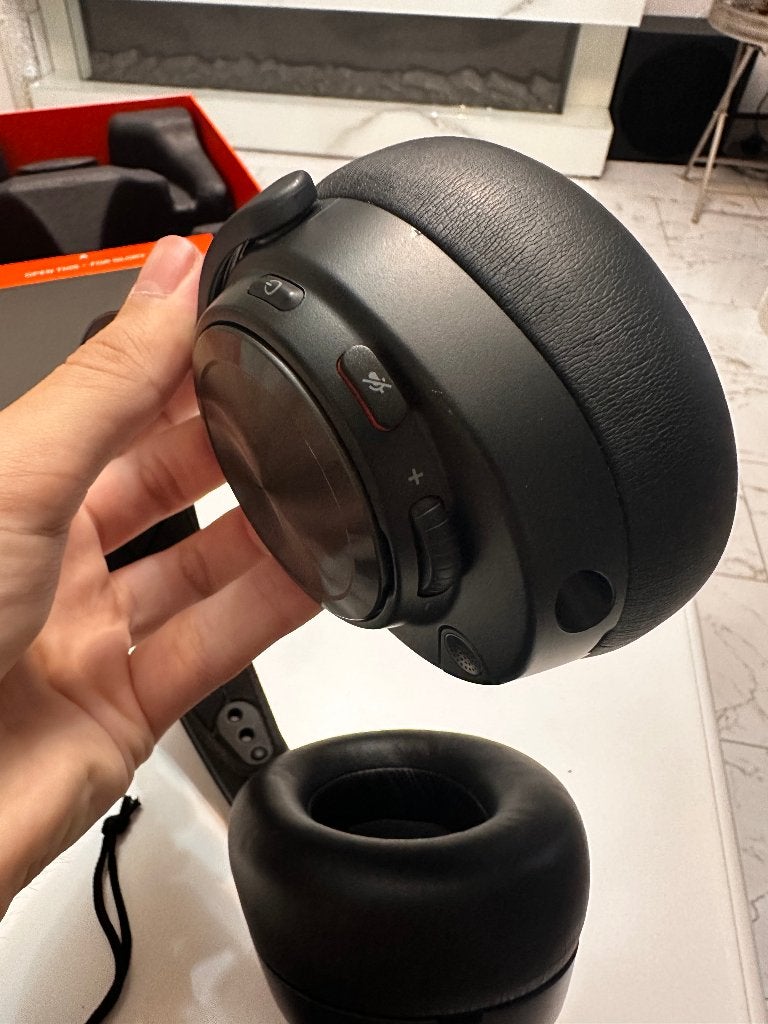 Foto 7 van SteelSeries Arctis Nova Pro Wireless | Factuur & Garantie