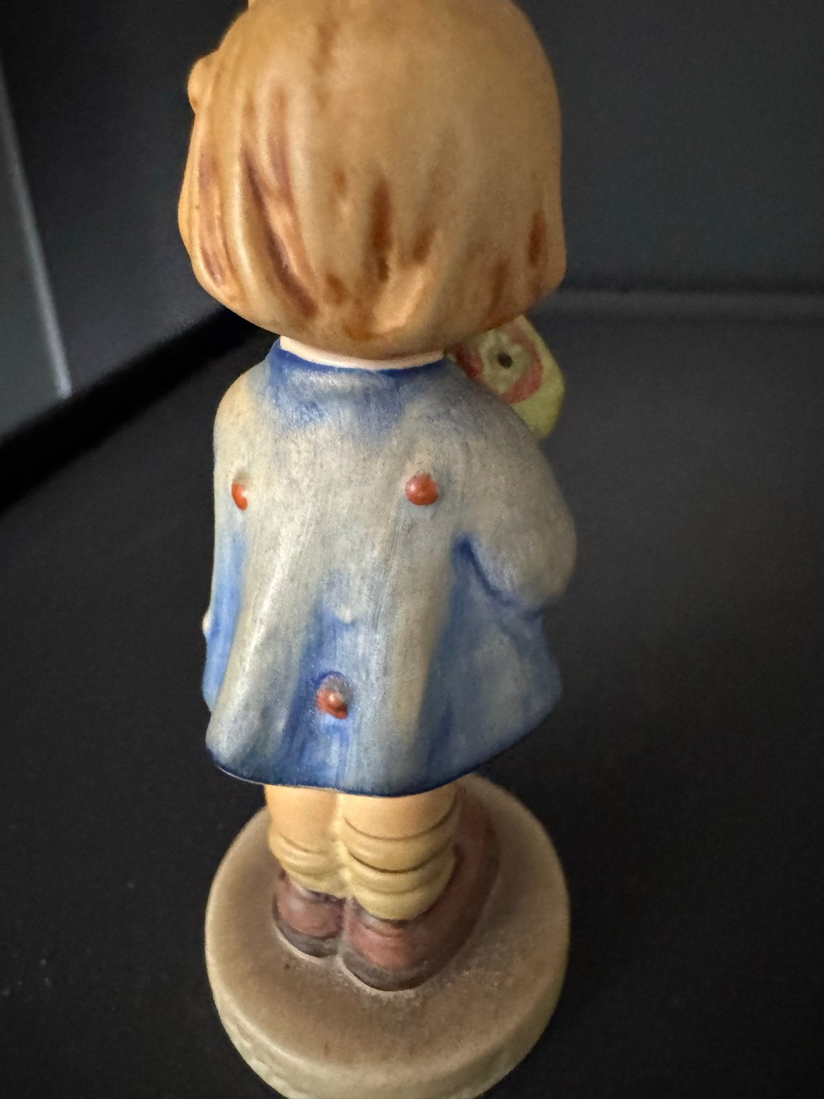 Vintage Hummel beeldje: Jongen met bloemen, Goebel 1967, Verzamelen, Verzenden, Gebruikt, Hummel