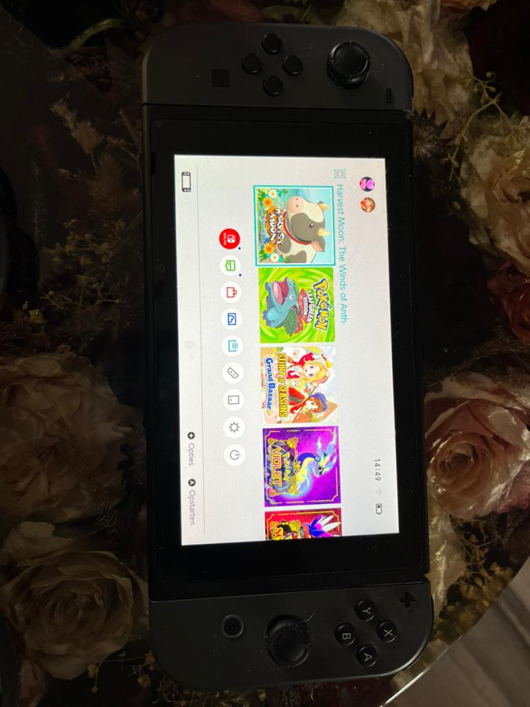 Switch 1 te koop, Spelcomputers en Games, Ophalen of Verzenden, Zo goed als nieuw, Met 1 controller, Switch Original