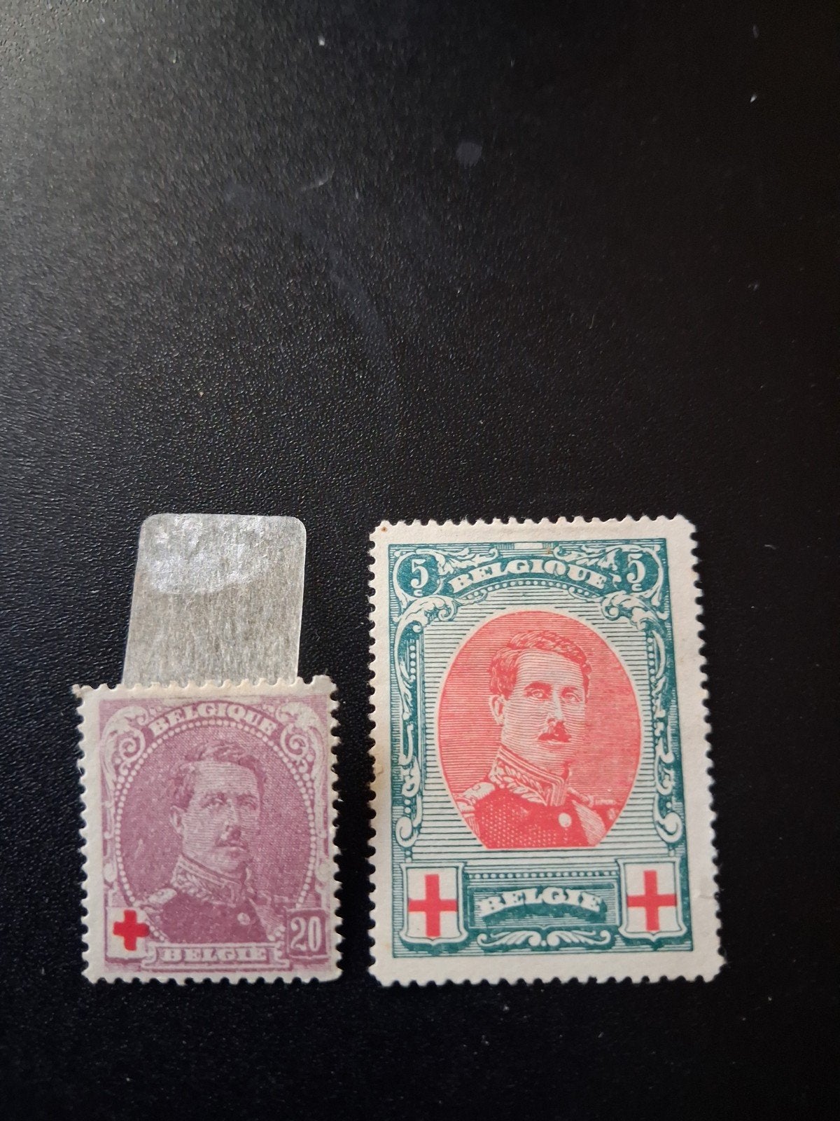 België  - twee Rode Kruis zegels, Postzegels en Munten, Verzenden