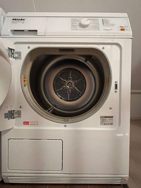 Foto 3 van MIELE Condensdroger T8403C - 6 kg - in zeer goede staat