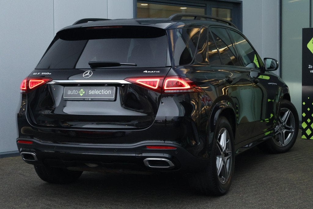 Mercedes-Benz GLE-klasse 350 e 4MATIC AMG line, Auto's, Mercedes-Benz, Gebruikt, 4 cilinders, Zwart, Bedrijf