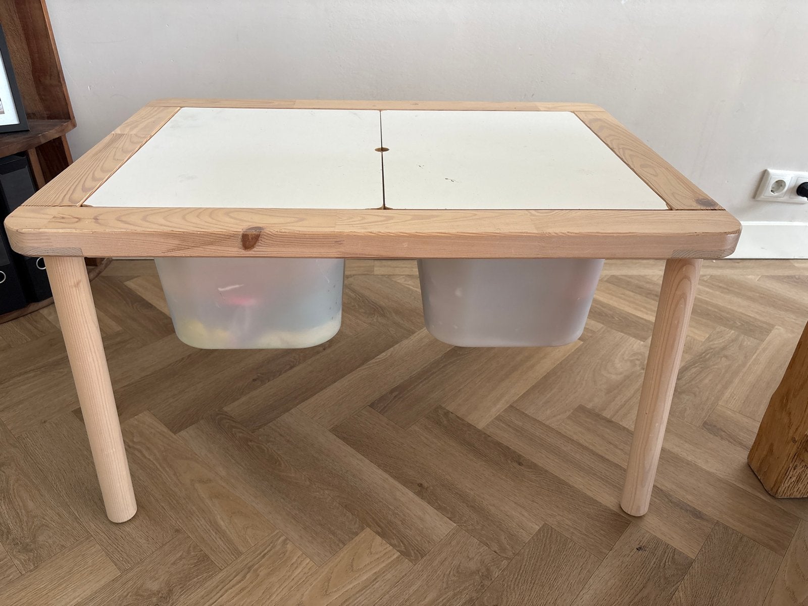 IKEA FLISAT Kindertafel excl bakken, Ophalen, Gebruikt, Tafel(s)