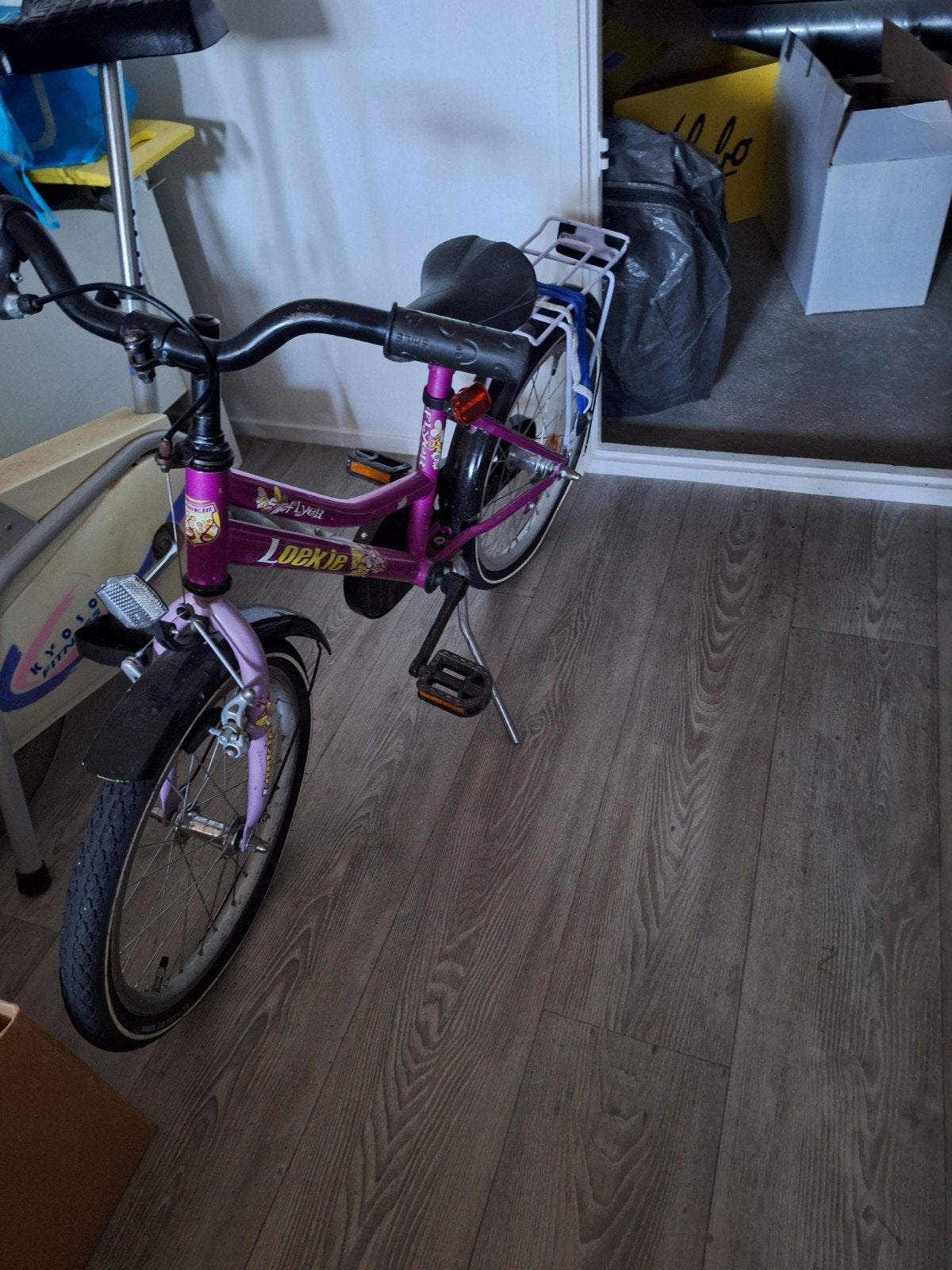 Loekie Flyer kinderfiets 16 inch - paars, Fietsen en Brommers, Ophalen, Terugtraprem, Loekie, 16 tot 20 inch