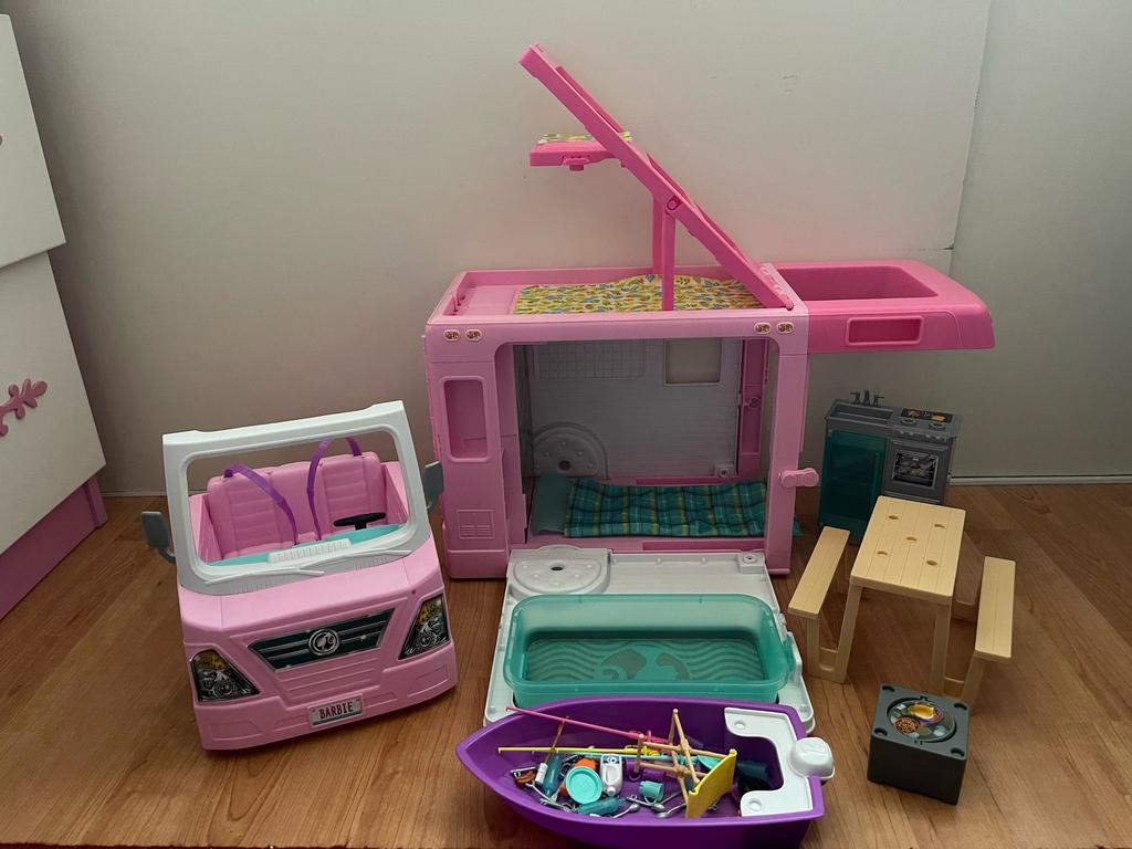 Barbie camper stora openen zo goed als nieuw, Ophalen of Verzenden, Zo goed als nieuw, Meisje