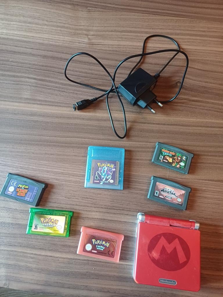 GameBoy Advance Mario met diverse spellen waaronder Pokémon, Spelcomputers en Games, Spelcomputers | Nintendo Game Boy, Ophalen of Verzenden