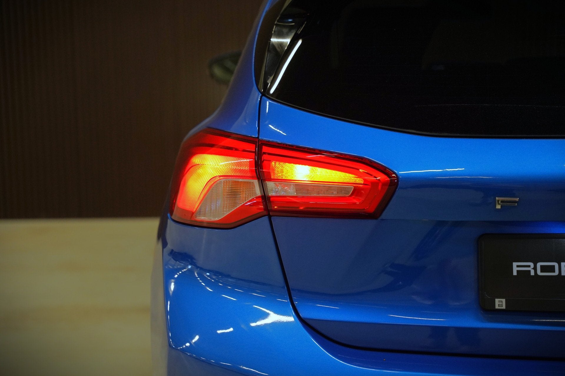 Foto 21 van Ford Focus 1.0 EcoBoost ST Line Business | Panoramadak | Ban