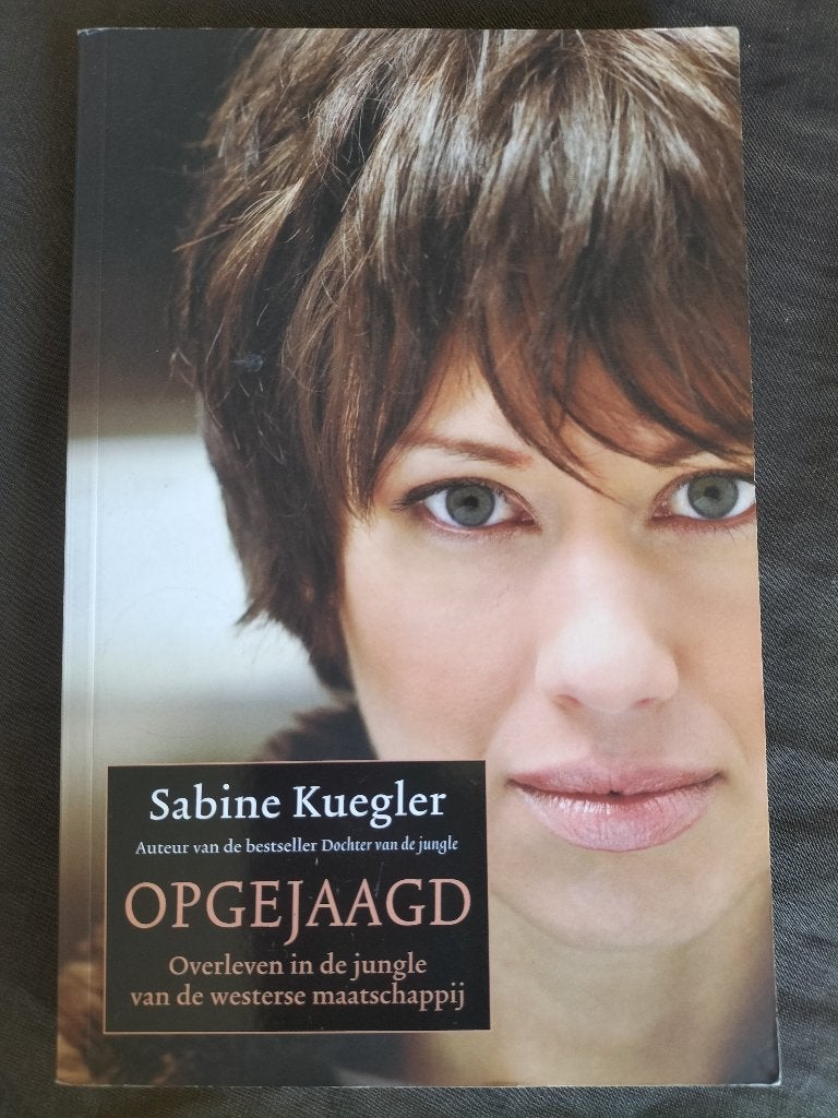 Sabine Kuegler - Opgejaagd, Ophalen of Verzenden, Gelezen, Sabine Kuegler