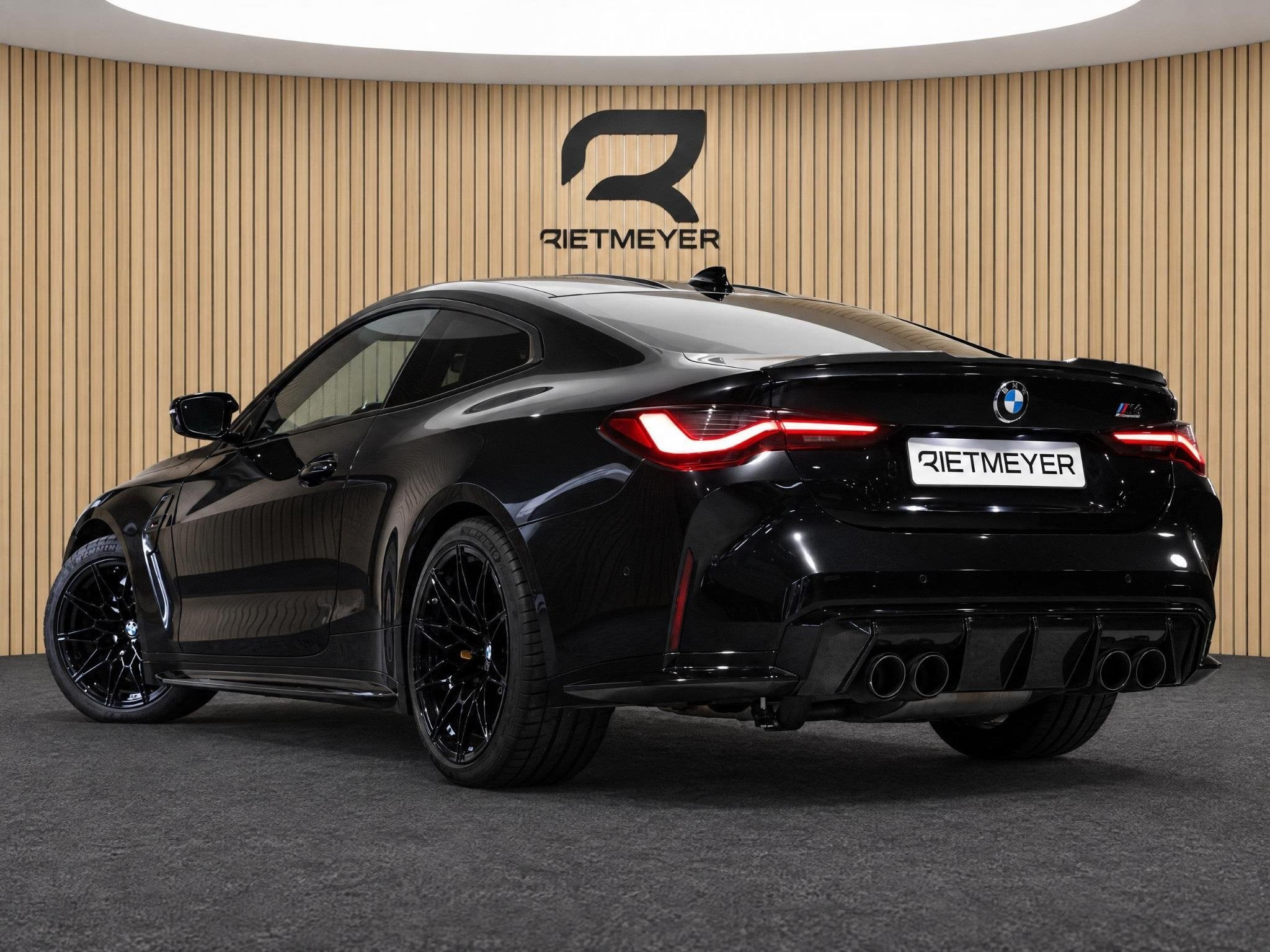 BMW 4-serie Coupé M4 Competition |Track Pack |Carbon Kuipst, 12 maanden, Gebruikt, 4 stoelen, Zwart