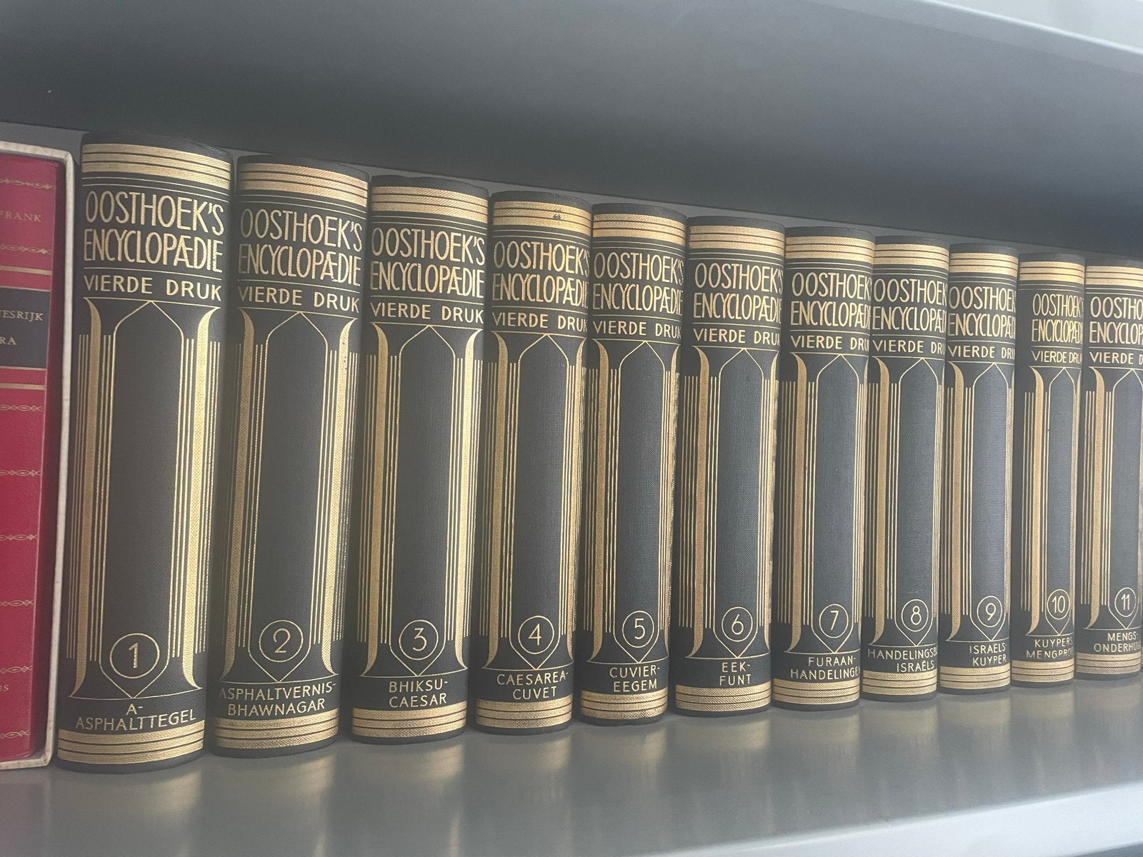 Oosthoek's Encyclopedie Vierde Druk - Complete Serie, Ophalen, Zo goed als nieuw, Algemeen, Complete serie