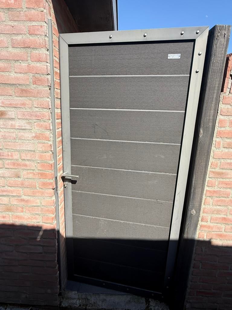 Tuindeur composiet stralen frame 90 x 197 met slot, Ophalen, Zo goed als nieuw, Hout, 150 tot 200 cm