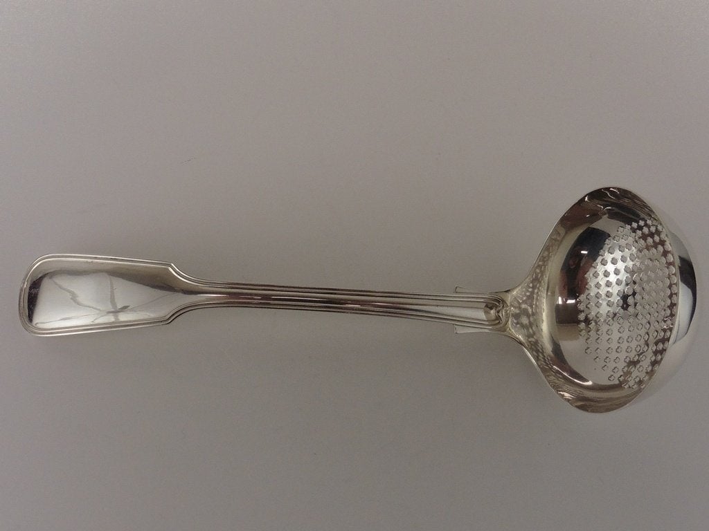 Zilveren strooilepel                                    Z143, Ophalen of Verzenden, Zilver