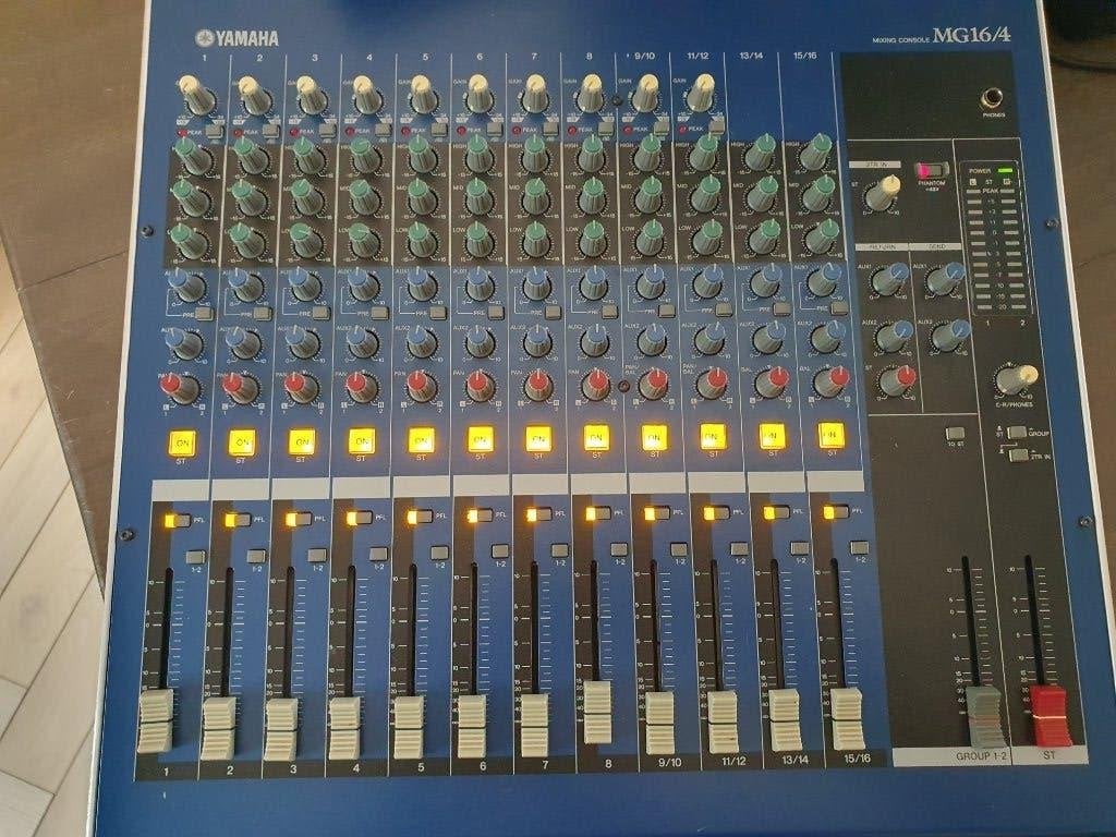 Yamaha mengtafel MG 16/4, Ophalen of Verzenden, Gebruikt, 10 tot 20 kanalen, Microfooningang