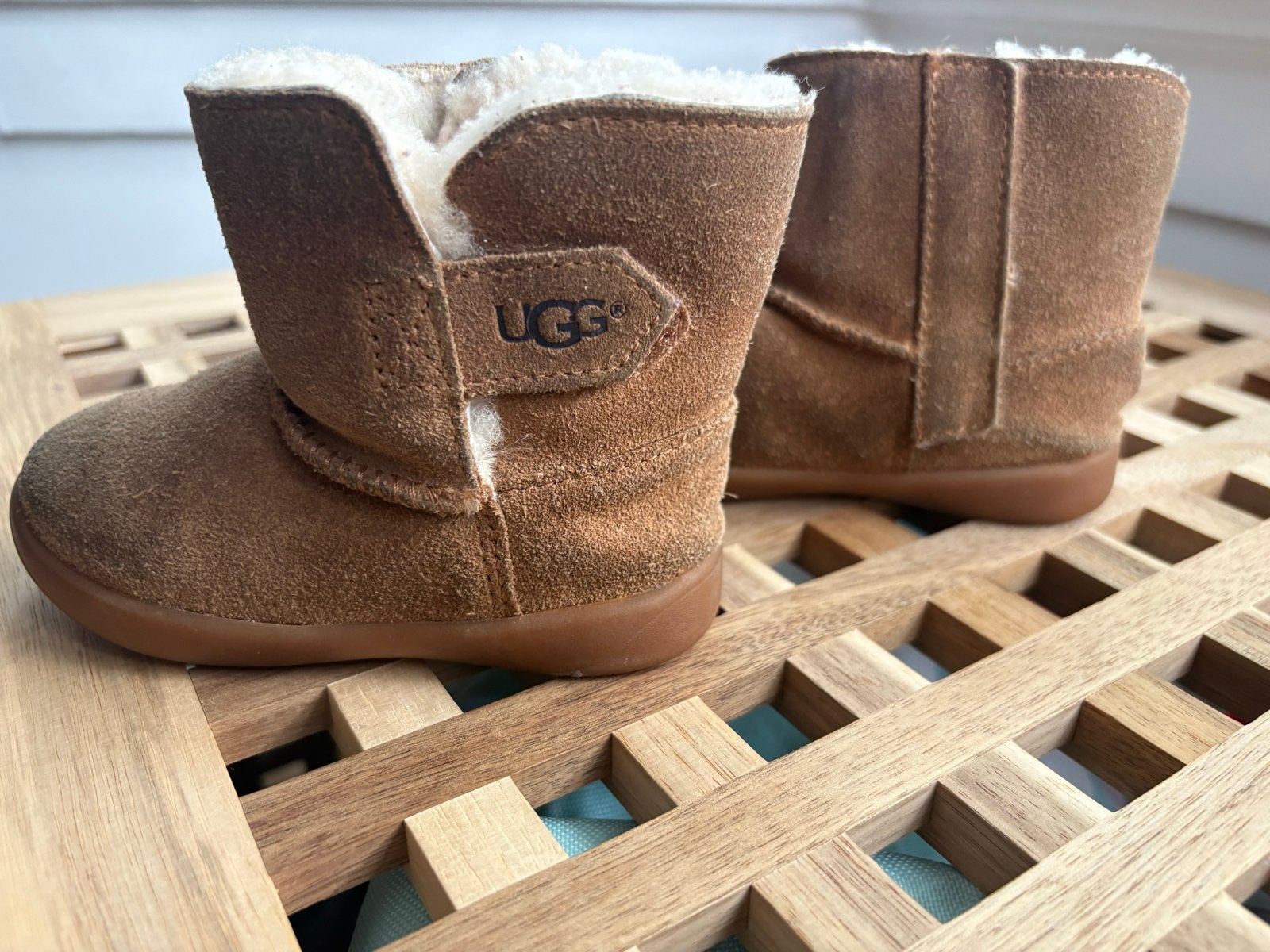 Ugg laarzen voor baby's - maat 22, Ophalen, Gebruikt, Jongen of Meisje, Laarzen