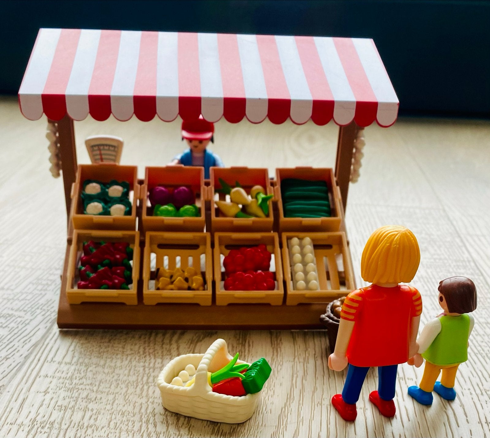 Playmobil Groentekraam met figuren en accessoires, Kinderen en Baby's, Ophalen, Complete set, Overige typen, Zo goed als nieuw