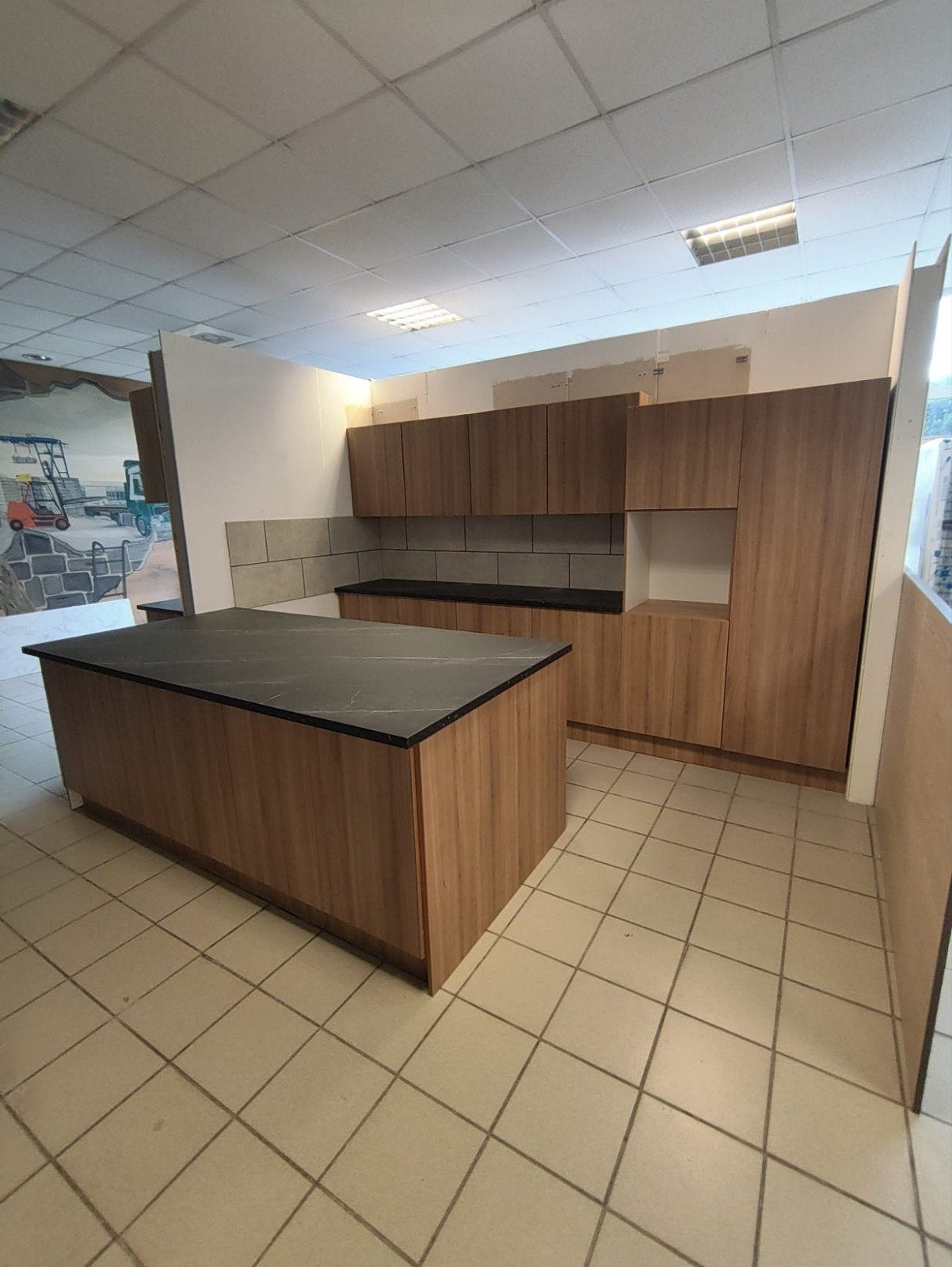 Diverse Showmodellen Keukens - Scherpe Prijzen!, Huis en Inrichting, Keuken | Complete keukens, Bruin, Graniet of Steen, Ophalen of Verzenden