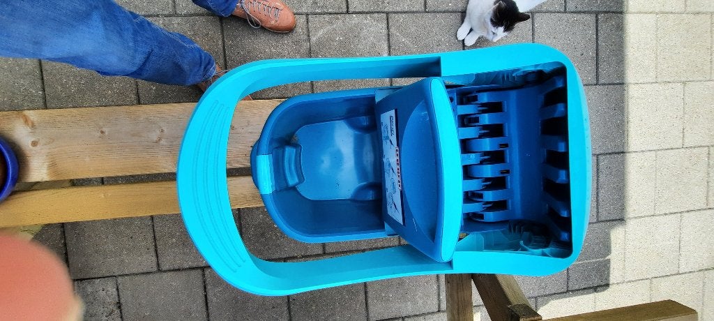 SCHOON MAAK HULP, Ophalen, Dweilemmer, -bak, of -wagen